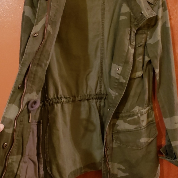 🆕️w/o tags AERO GIRL'S CAMO JACKET - Picture 11 of 12